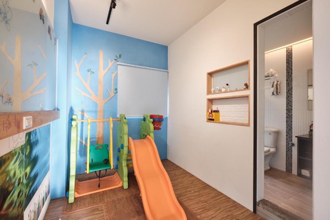 小黑琵416輕旅 Little Happy Hostel Тайнан Екстериор снимка