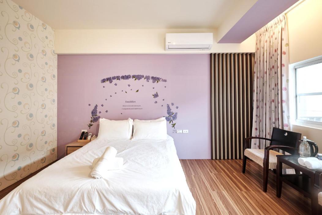 小黑琵416輕旅 Little Happy Hostel Тайнан Екстериор снимка