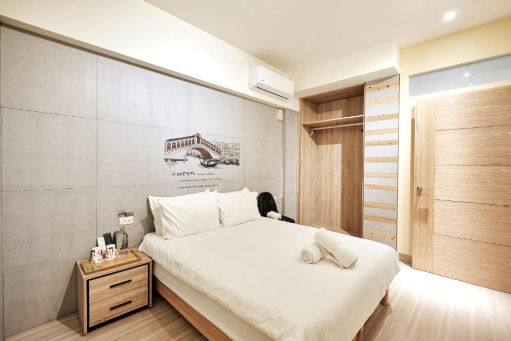 小黑琵416輕旅 Little Happy Hostel Тайнан Екстериор снимка